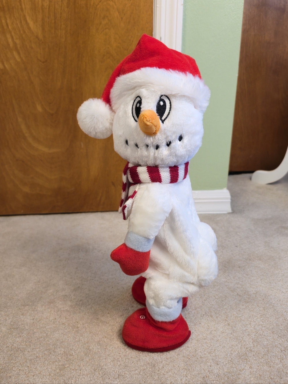 NEW 15" ANIMATED TWERKING MUSICAL SNOWMAN ICE ICE BABY CHRISTMAS DECOR. GEMMY